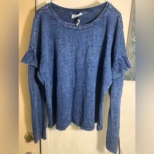 Universal Thread Size Large Denim Blue Women’s Blouse